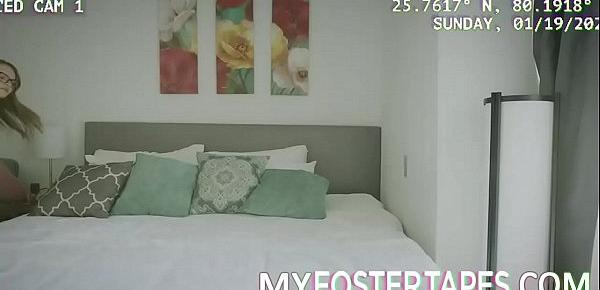  Jessae learns to adjust to the new rules through an intimate family therapy session that takes place in her bedroom. - FULL SCENE on httpsMyFosterTapes.com
